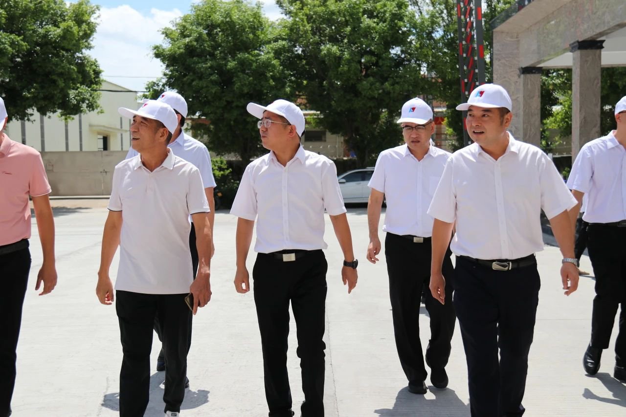 護航力源科技二期廠房項目建設!區政府開展項目建設督導工作